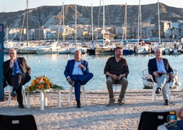 Un momento della conferenza stampa